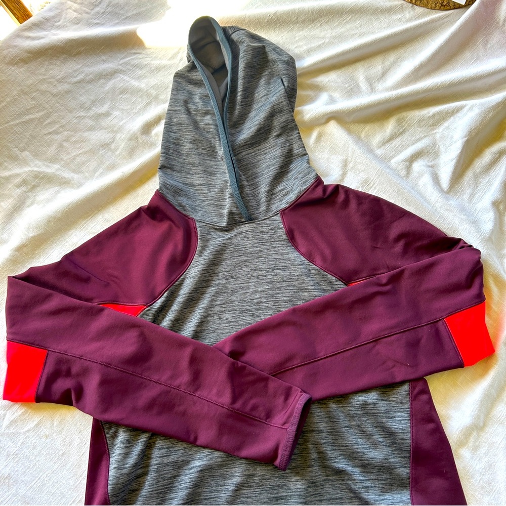 Womens Under Armour Hoodie - Size Large